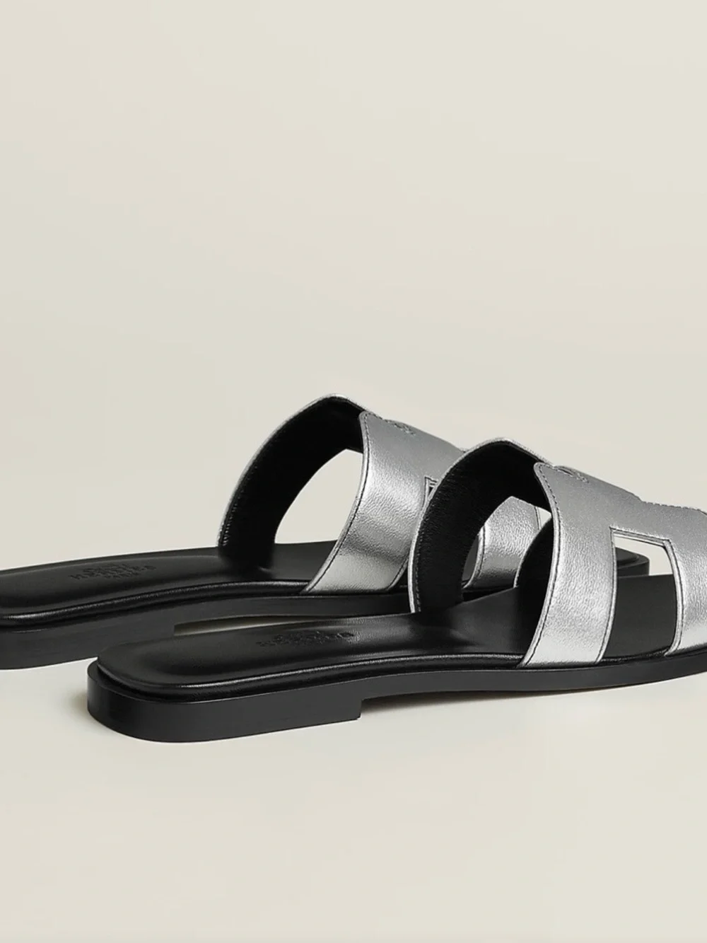 Hermes Oran Sandal Gris Argenté Size 38.5 New in Box